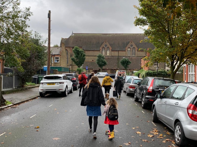 Let’s avoid congestion and pollution on the school&nbsp;run